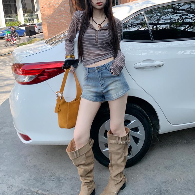 Retro High-Waisted Elastic Denim Shorts - Slimming & Versatile Women s Hot Pants Small