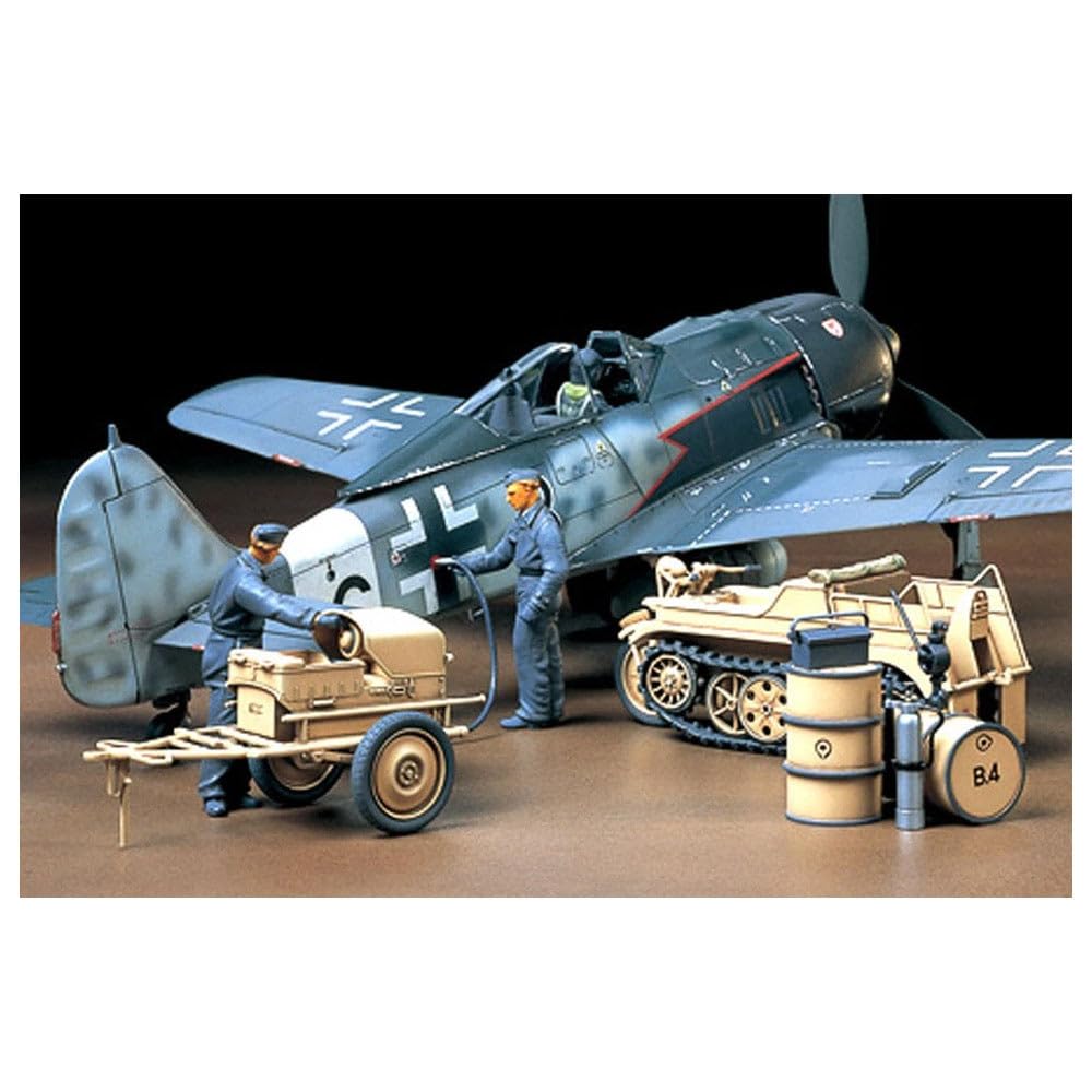 Tamiya 1/48 Military Miniature Series No. 33 German Army Kettenkrad Aircraft Power Supply Vehicle Towing Set Plastic Model 32533