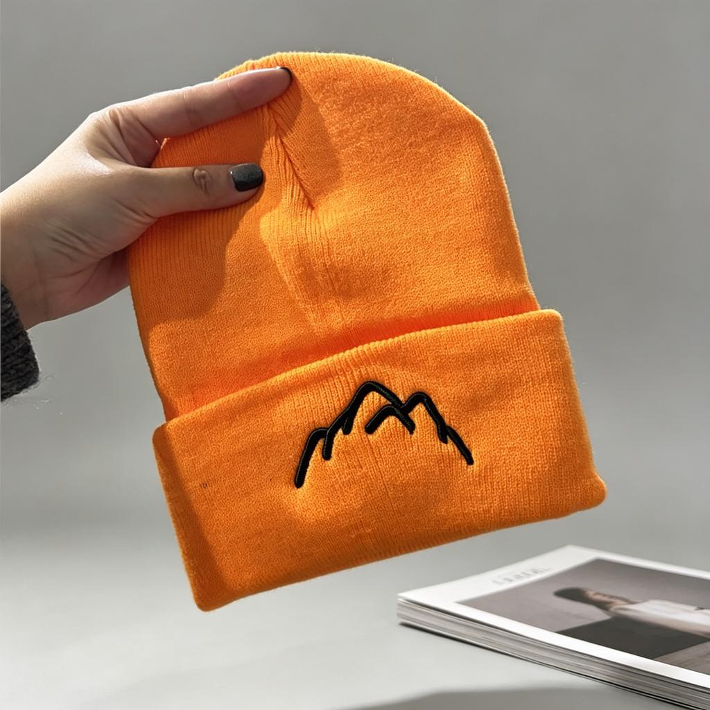 New wool hat for men and women, autumn and winter mountain solid color cold hat, warm and cold-proof pullover knitted hat