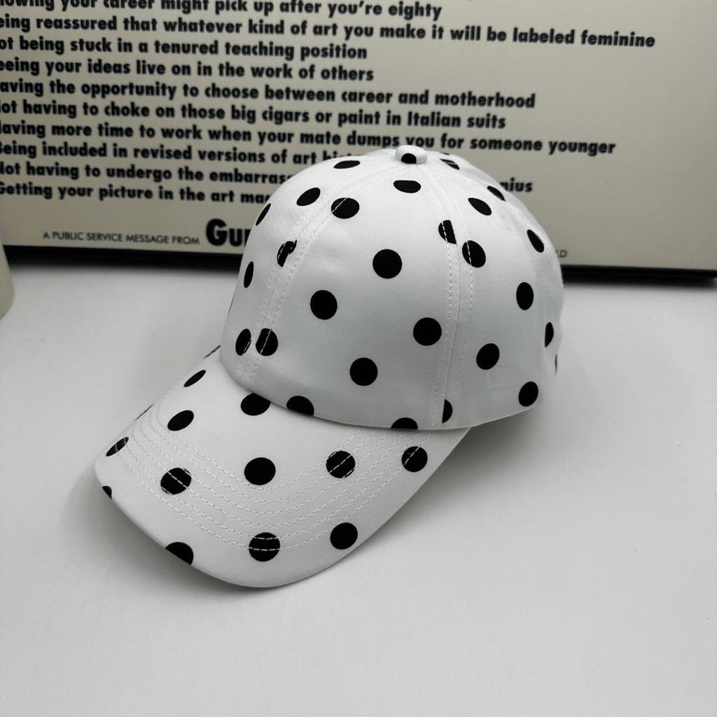 

Baseball Cap For Women With Polka Dot Pattern And Sun Protection For Summer Fashion білий