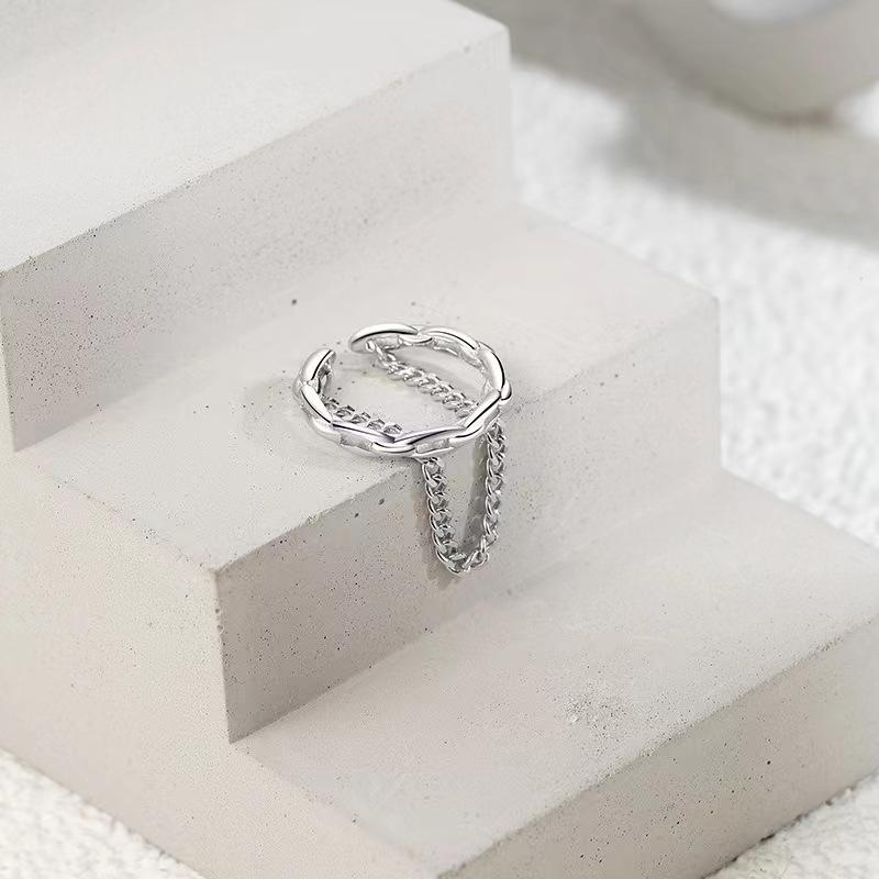 1pcs Chain Tassel Ear Clip For Women, Simple And Versatile High-End Personalized Single Niche Ear Clip Earrings