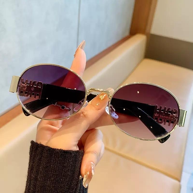 Vintage Metal Oval Sunglasses With Uv400 Protection For Fashionable Men And Women