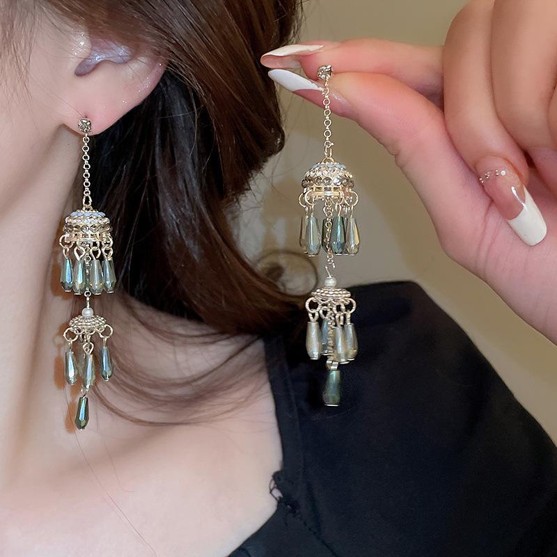 Retro Ethnic Bell Tassel Earrings: Exquisite, Fashionable Dangle Design with Light Luxury Appeal.