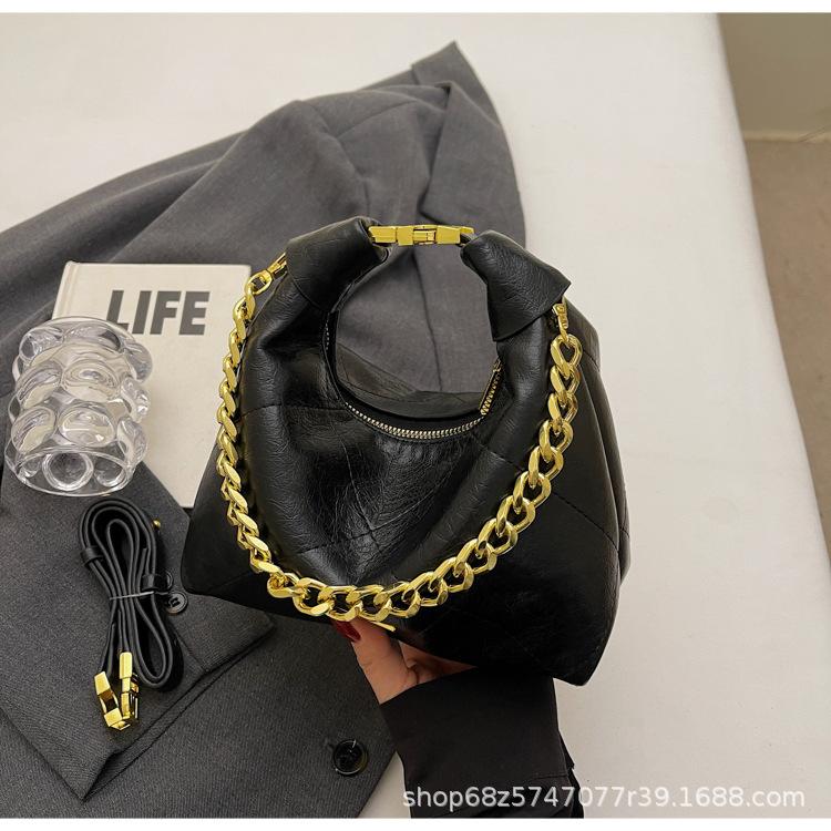 Soft leather vegetable basket bag women s 2025 new portable small bucket bag, high-end women s commuter portable bucket bag