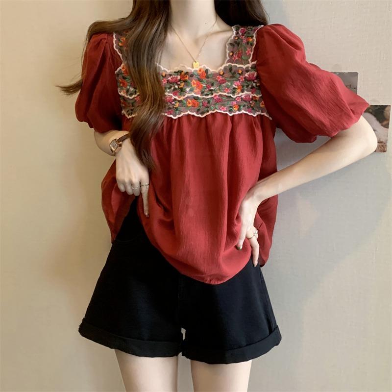 Women's Embroidered Shirt Loose Square Collar Lace Border Patchwork Ladies Blouse Spring Fashionable Trendy Famale Short Sleeved Top