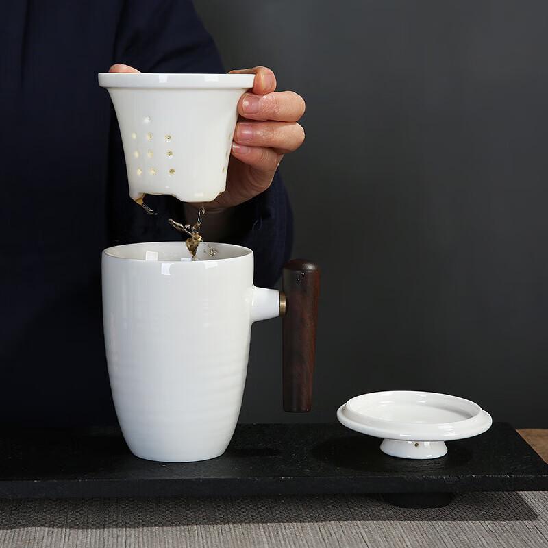 Chaxun Suet Jade Porcelain Tea Mug