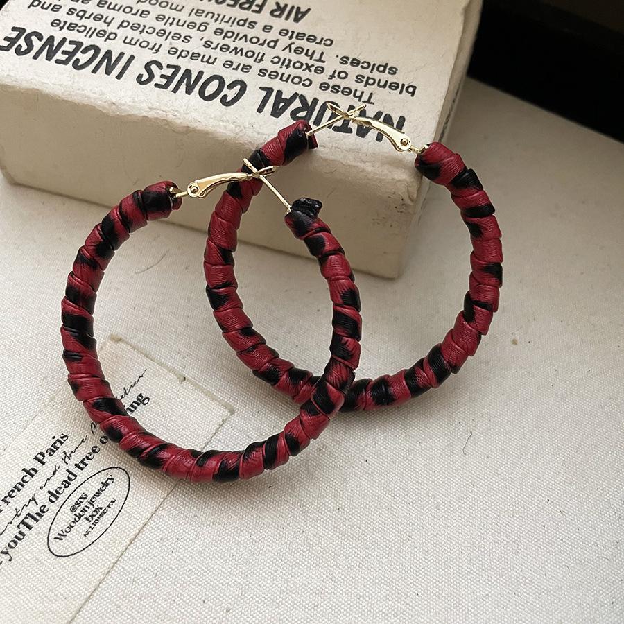 European and American retro autumn and winter geometric leather leopard print earrings light luxury stud earrings personality temperament earrings