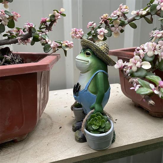 Animal Statue Decorative Vivid Resin Anti-deform Wear-resistant Garden Frog Sculpture for Outdoor