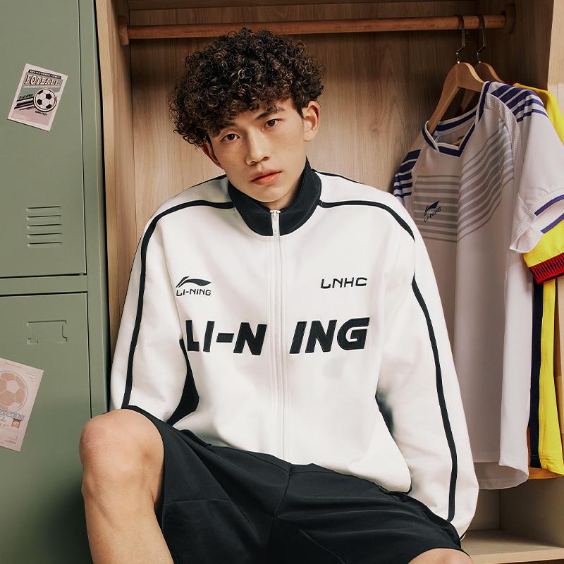 Li-Ning Sports Lifestyle Series American Retro Letter Print Straight Loose Stand Collar Versatile Casual Jacket Men Jacket White AWDU775-1