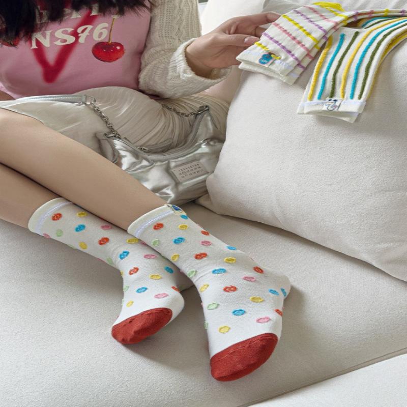 Cartoon Fabric Label Socks for Women's Summer Trend Design. Colorful Polka Dot Stripes Are Cute and Funny. Wear Mid-calf Socks Inside Out