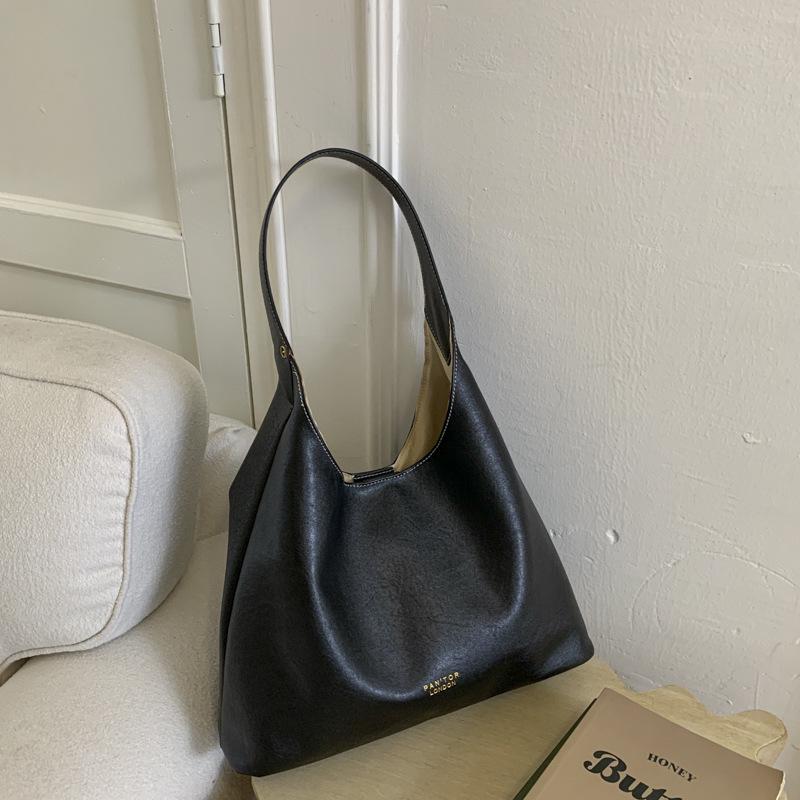 

2025 Women s Large Capacity Retro Leather Tote & Shoulder Bag