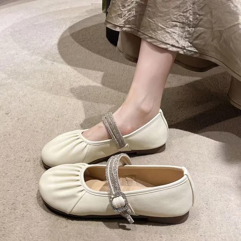 Fashion Spring and Autumn New Women High Quality Pu Flat Shoes Soft Round Toe Bread Shoes Casual Outdoor Women's Shoes