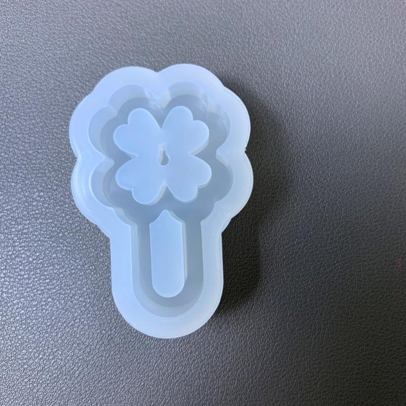 Silicone Mold Clovers Accessories Molds Practical Epoxy Resin Keychain Pendant Ornaments Mould Jewelry Making Supplies