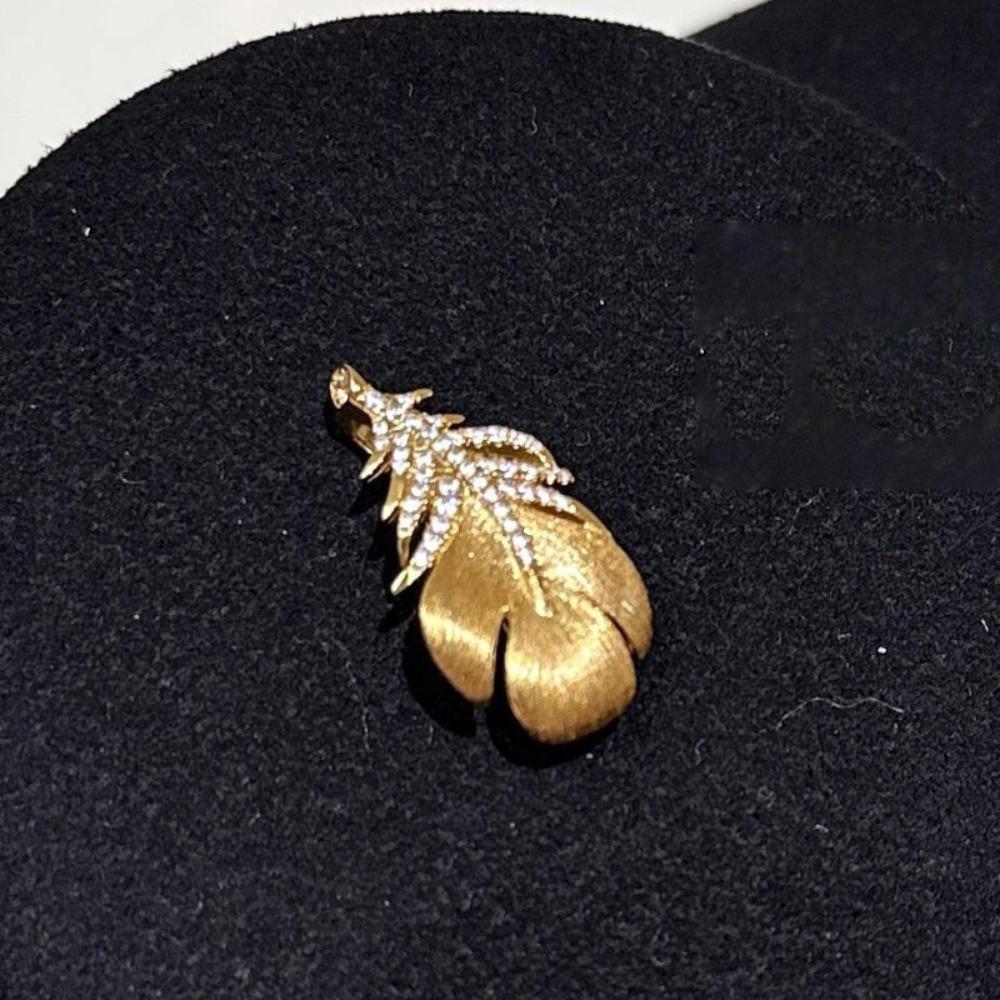 

Copper Metal Clothes Pin Zinc Zinc Alloy Gold Brooch Fashion Zircon Feather Brooch Women золотий
