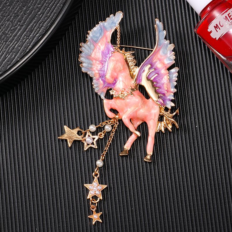 Pegasus Women's High-end Wing Tassel Unicorn Accessories Brooch