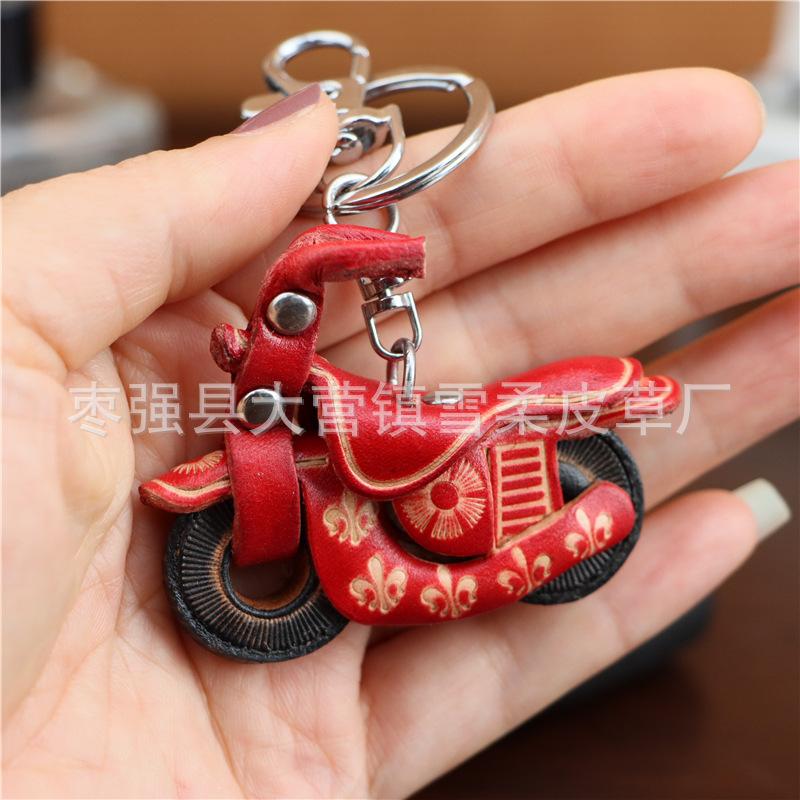 First Layer Cowhide Mini Motorcycle Keychain Pendant Creative Personalized Locomotive Bag Accessories Cute Little Gifts
