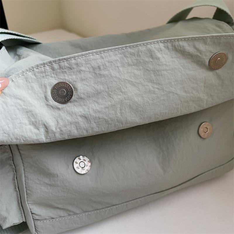 Large Capacity Lightweight Student Shoulder Bag Women Solid Color Crossbody Bag