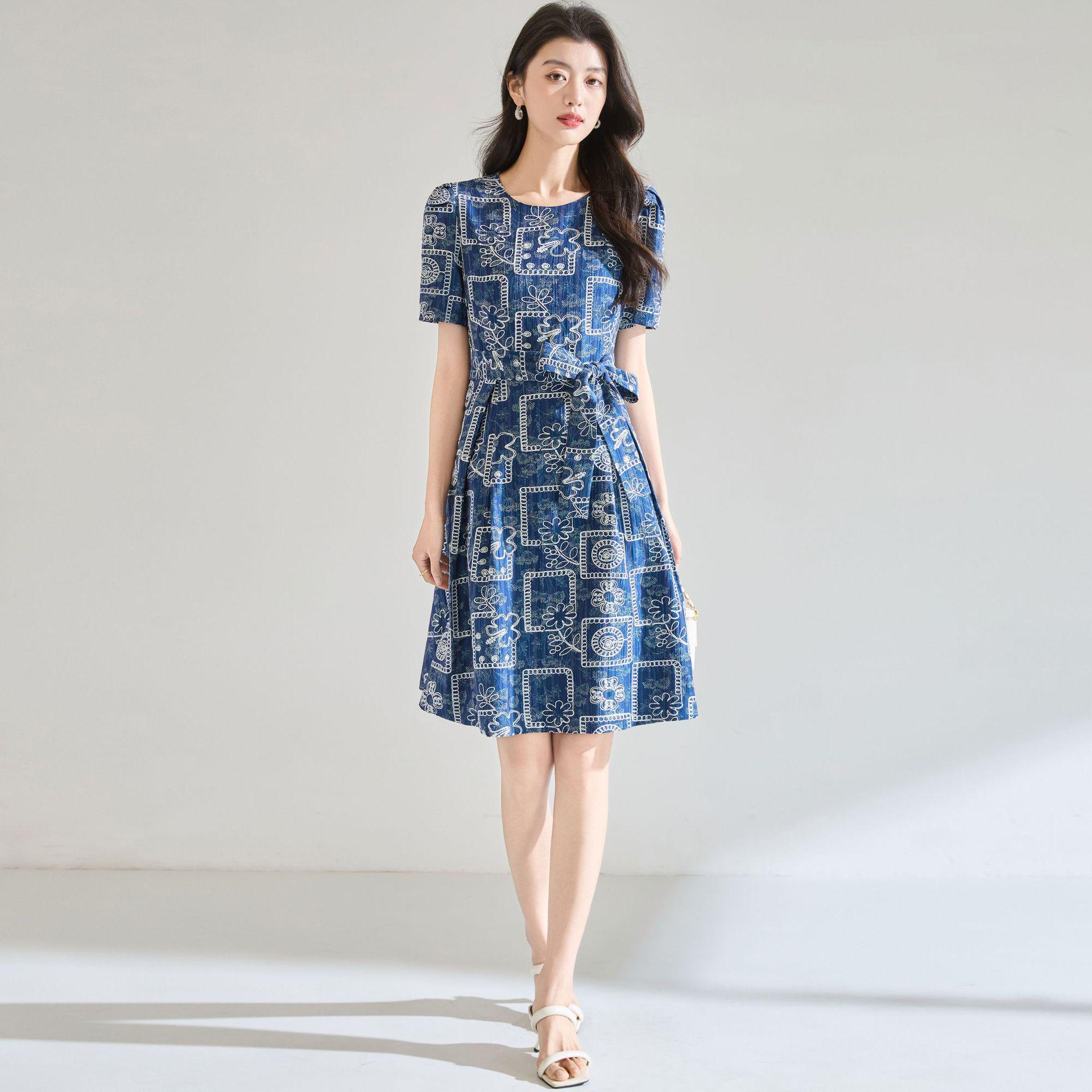 2026 Summer Lyocell Embroidered Floral A-line Dress with Waist Tie S синий