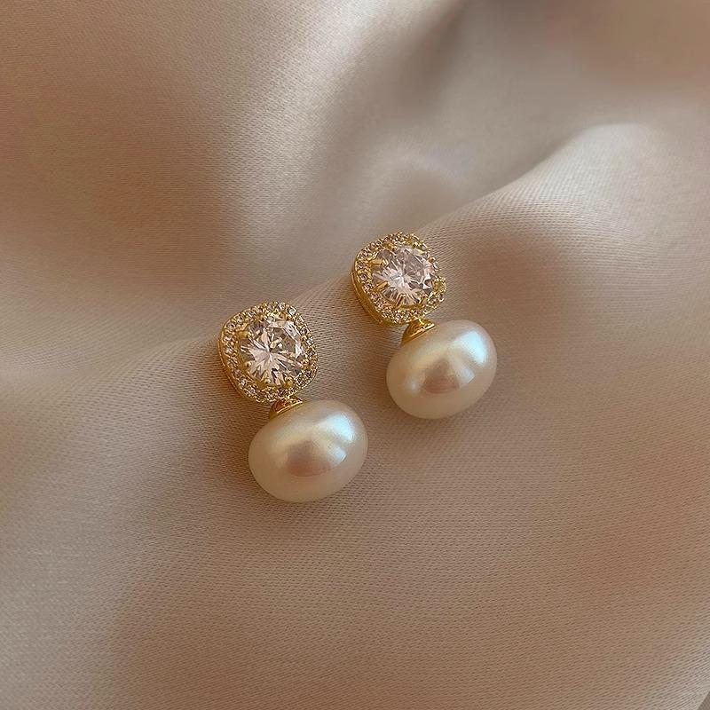 Vintage Pearl Stud Earrings - Luxurious Ear Accessories with Simple and Elegant Style - Zirconium Stone Silver Hook Earrings