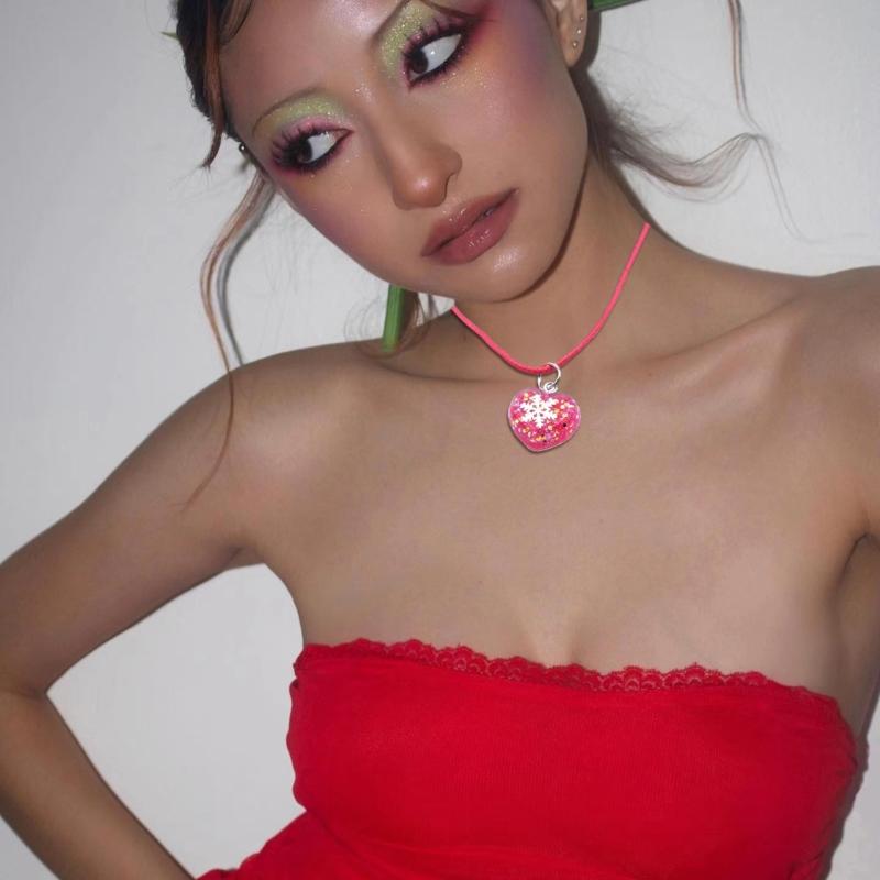Fashion Acrylic Heart Pendant Necklaces for Women Hot Girls Snowflake Necklace