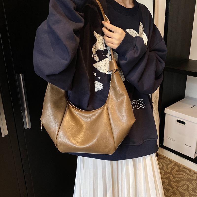 New Large-capacity Retro Soft Leather Dumpling Bag Women's Lazy Style Casual Shoulder Messenger Bag