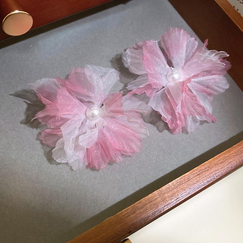 Ankola red oil dripping love earrings new Hong Kong style retro ear buckles autumn and winter earrings autumn and winter