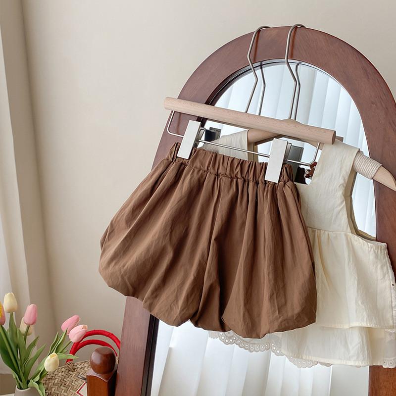 

Adorable Korean Style Girls Summer Set With Ruffled Lace Sleeveless Top And Shorts Pants,130