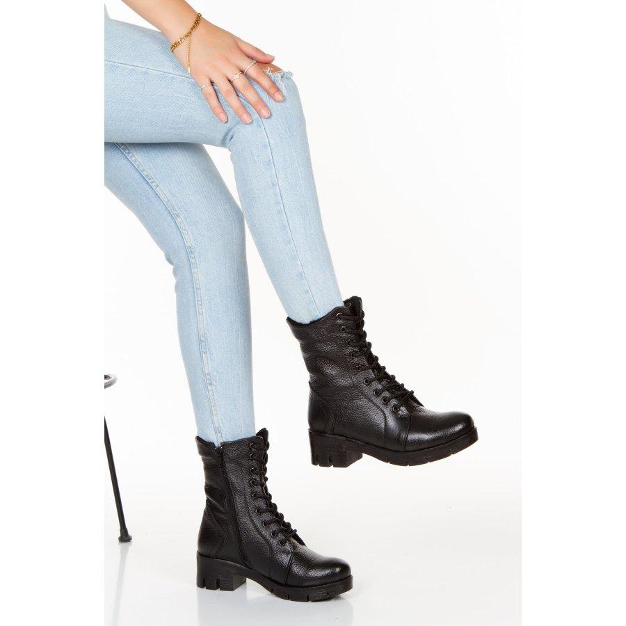 

Женские повседневные ботинки из натуральной кожи