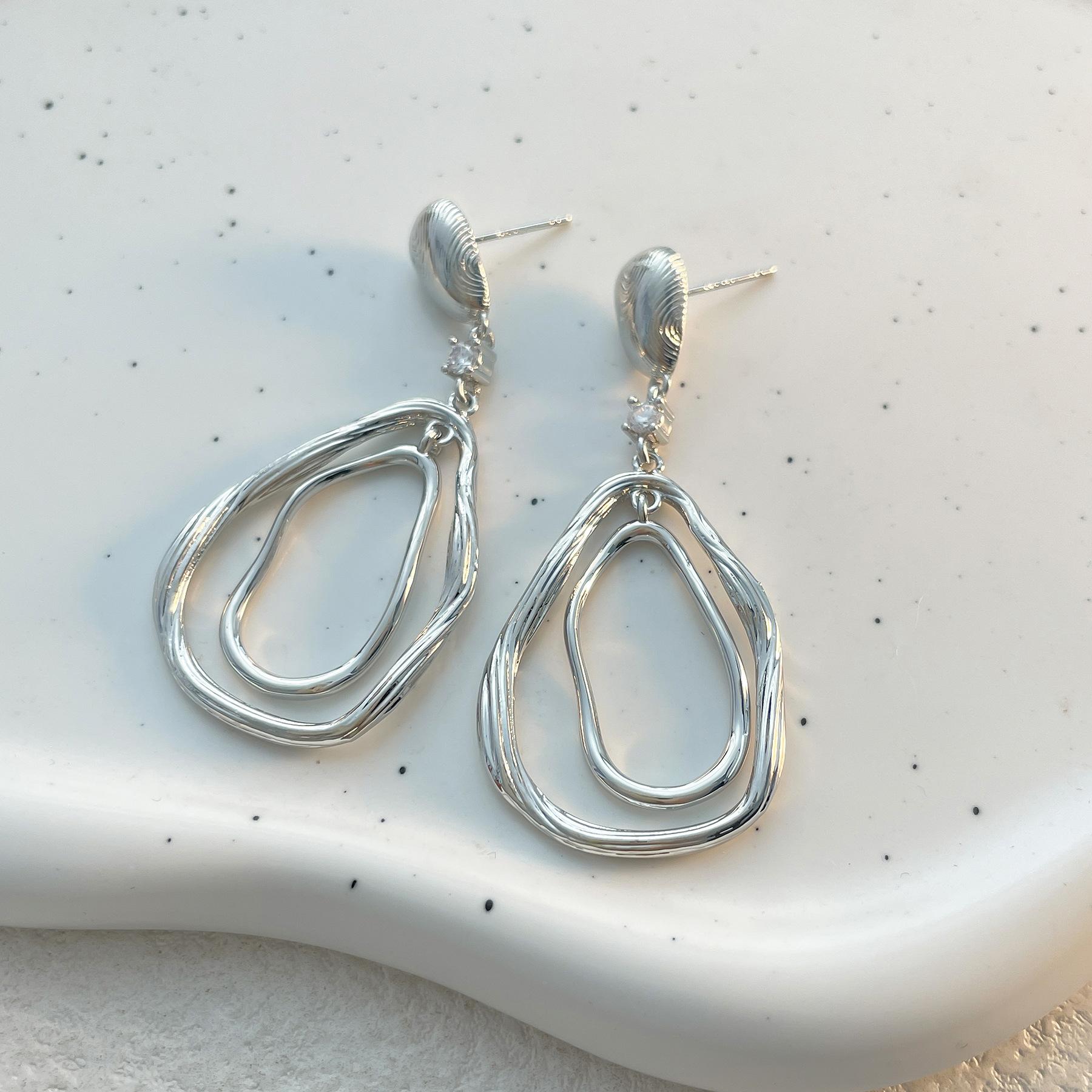 

Модні сережки-краплі для жіночих прикрас срібний