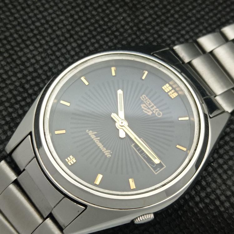 USED VINTAGE SEIKO 5 AUTOMATIC JAPAN MENS DAY/DATE BLACK WATCH 608g-a316347-9 SKU608g-a316347