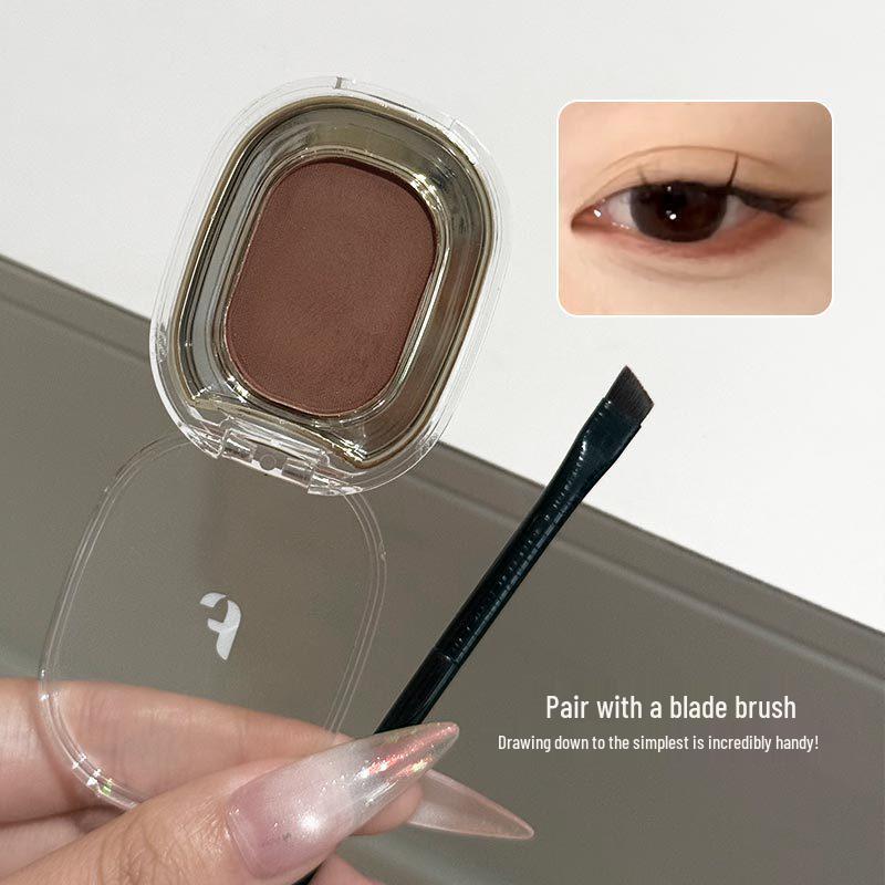 Treasure! Chocolate Reddish-Brown Eyeshadow for Eye Enlargement and Eyeliner.