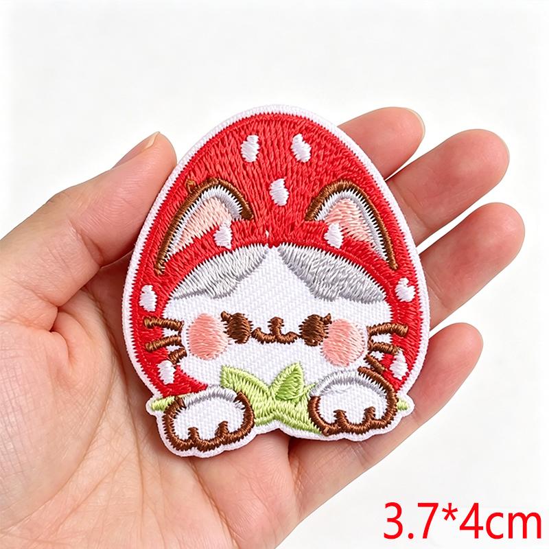 Cartoon Cute Small Animal Embroidered Iron On Patch DIY for Hats Jeans Backpack Clothing Sew Sticker Decoration Cap