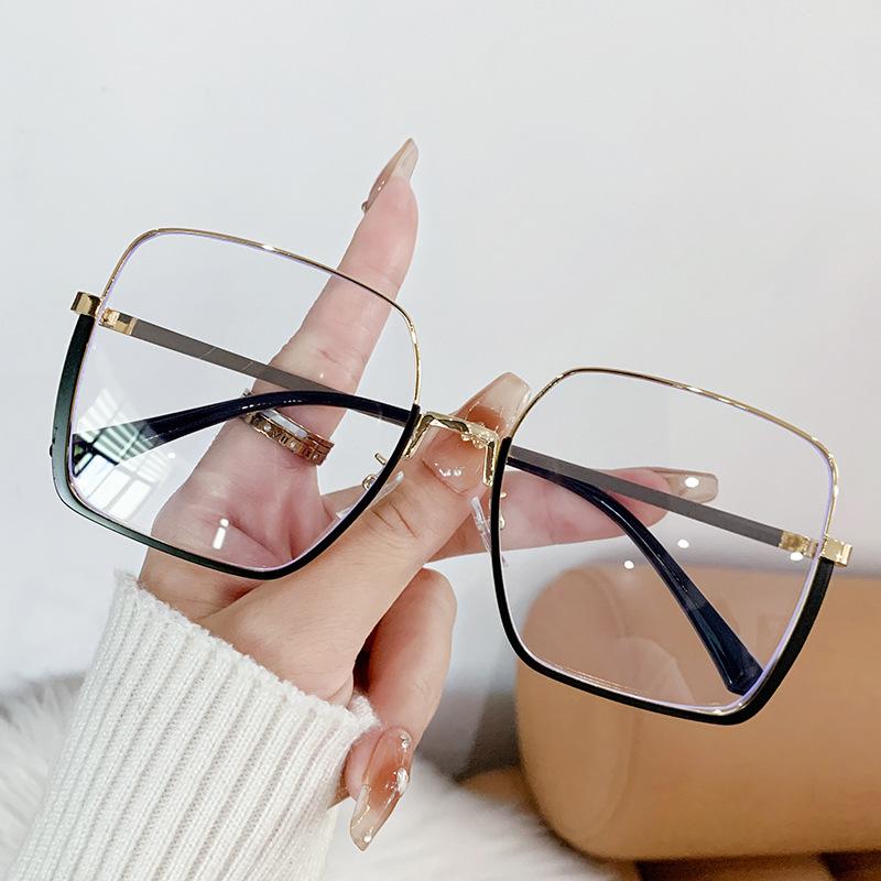 Vintage Anti Blue Light Glasses for Women Fashion Large Frame Metal Eyewear No Degree Glasses Frame Computer Goggles
