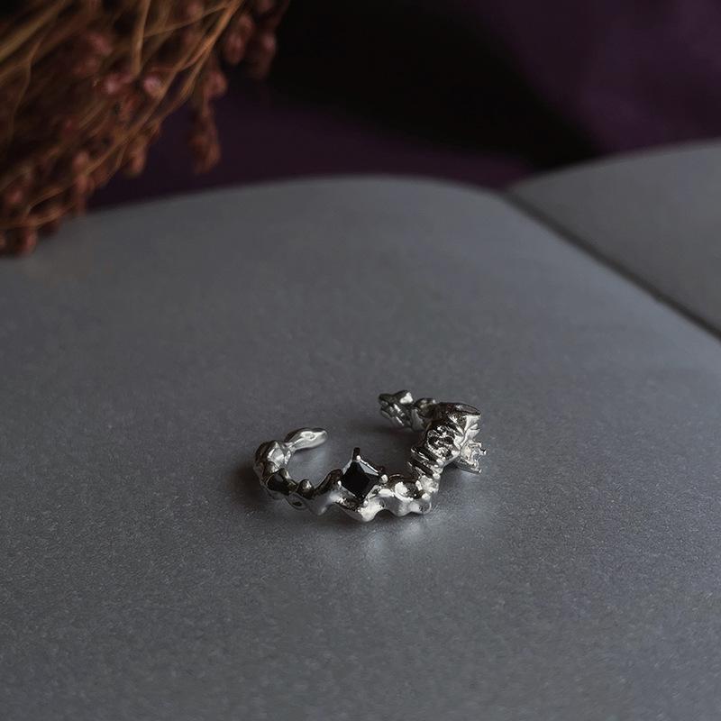 Ring Texture French Irregular Cold Wind Black Zir*****Pening Personality Niche Design High-End Female