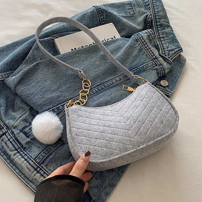 

Korean Niche Felt Exclusively For Women Use Bag Trend Korean New Winter Underarm Bag Casual One-shoulder Hand Bag