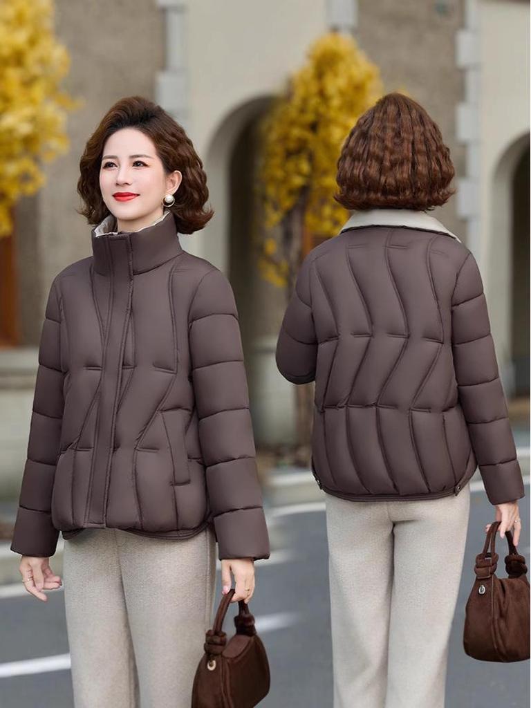 Stylish Mom's Short Down Jacket: Winter Fashion for Middle-Aged & Elderly