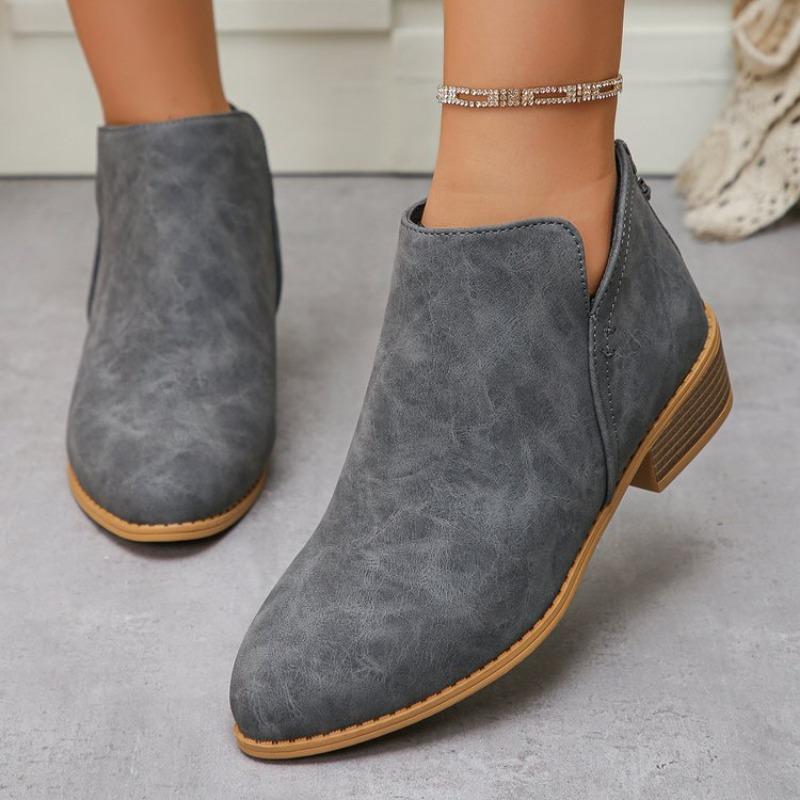 Large size Chelsea boots for women's autumn and winter new one-pedal fashion short boots for women