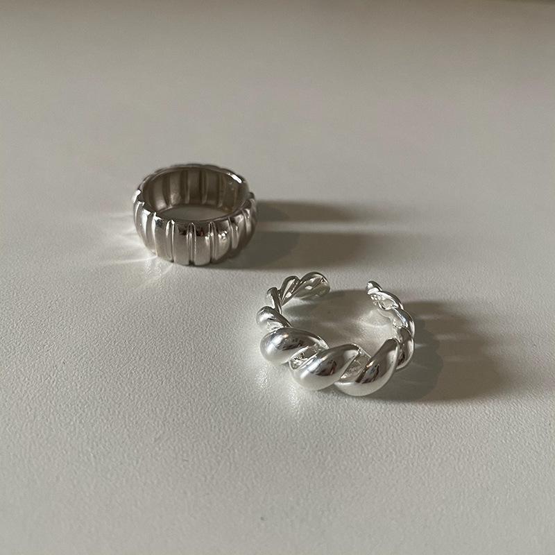 Adjustable Sophisticated Womens Ring In 925 Sterling Silver With Chic Minimalist Style