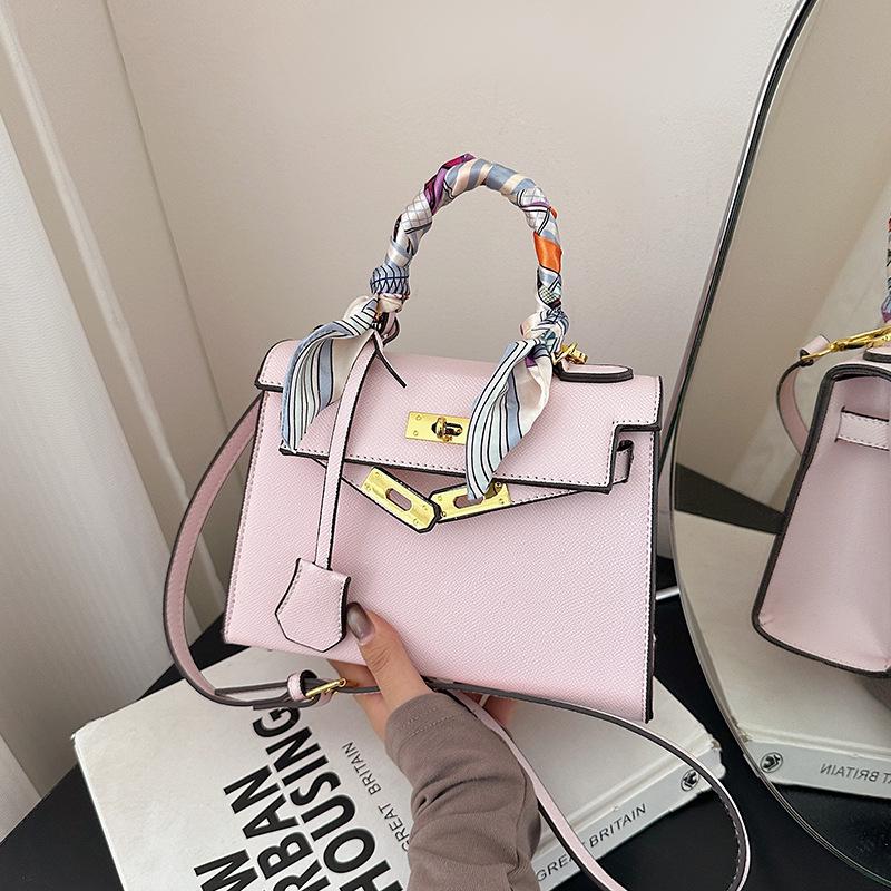 Women's Retro Crossbody Handbag with Versatile Scarf Style