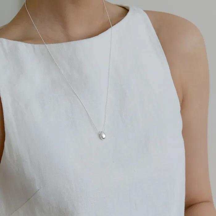 Bean necklace