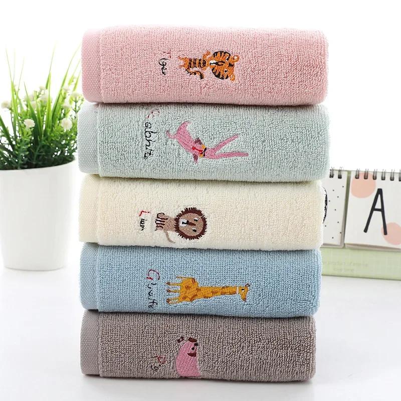 1Pcs 25x25cm 100% Cotton Cartoon Animal Embroidered Small Square Face Towel Baby Hand Children Wash Cloth