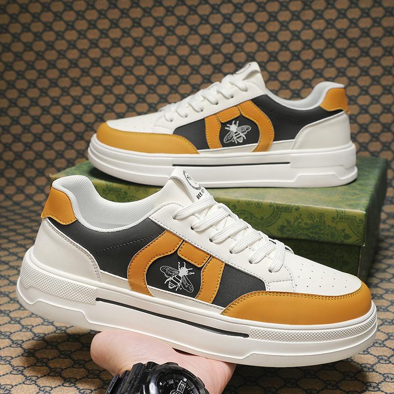 European New Shoes for Men Leather Casual Shoes Fashion Patchwork Flat Skateboard Shoes Youth Lace-up Sneaker