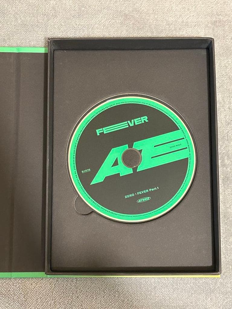 [USED] ATEEZ Achi's Album FEVER Part.1 with Seonghwa and Yeosang Trading Cards