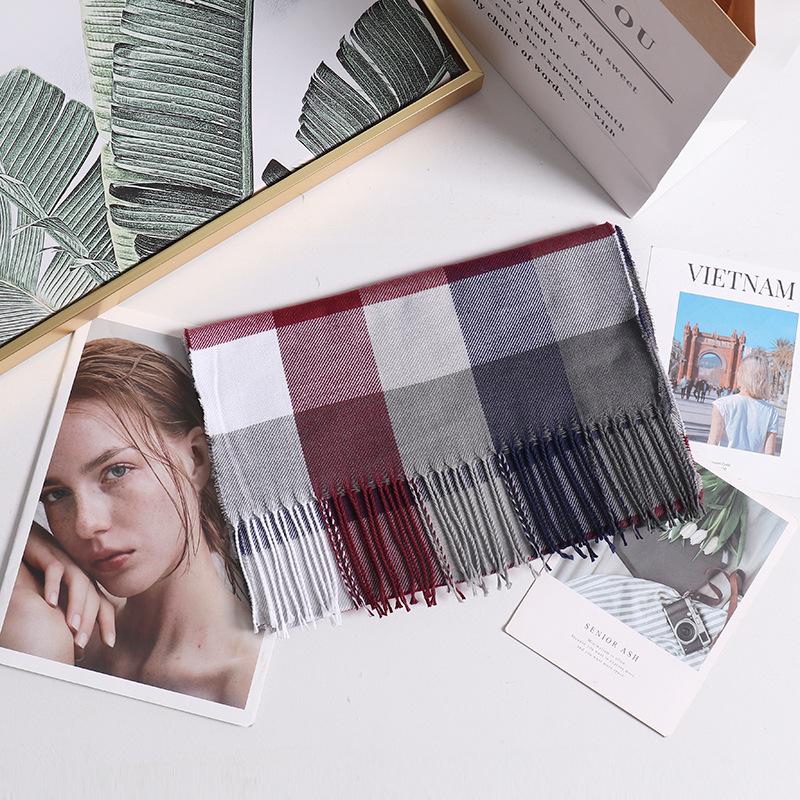 צעיף משבצות לסתיו וחורף: קשמיר חיקוי איכותי, רב-תכליתי וחם לגברים ונשים.