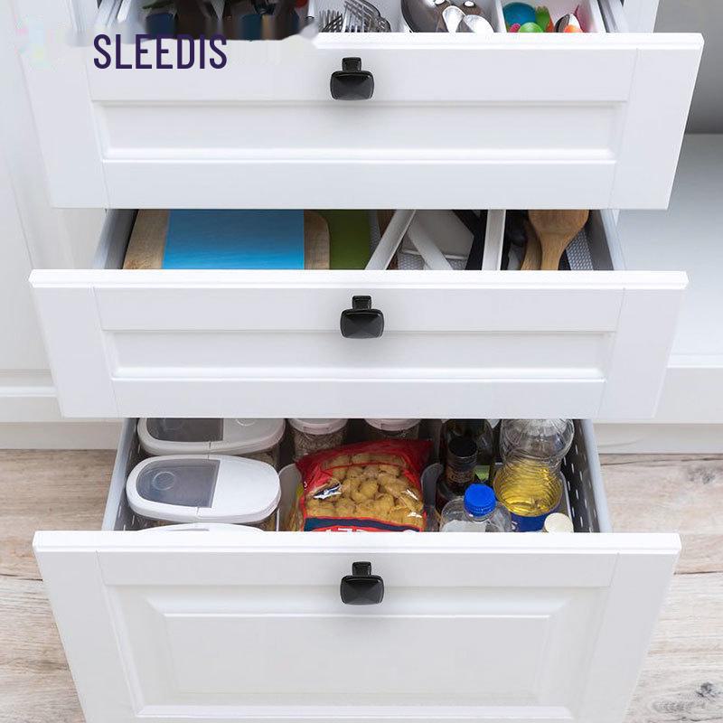 Solid Single Hole Black Cabinet Handle for Drawers and Wardrobes