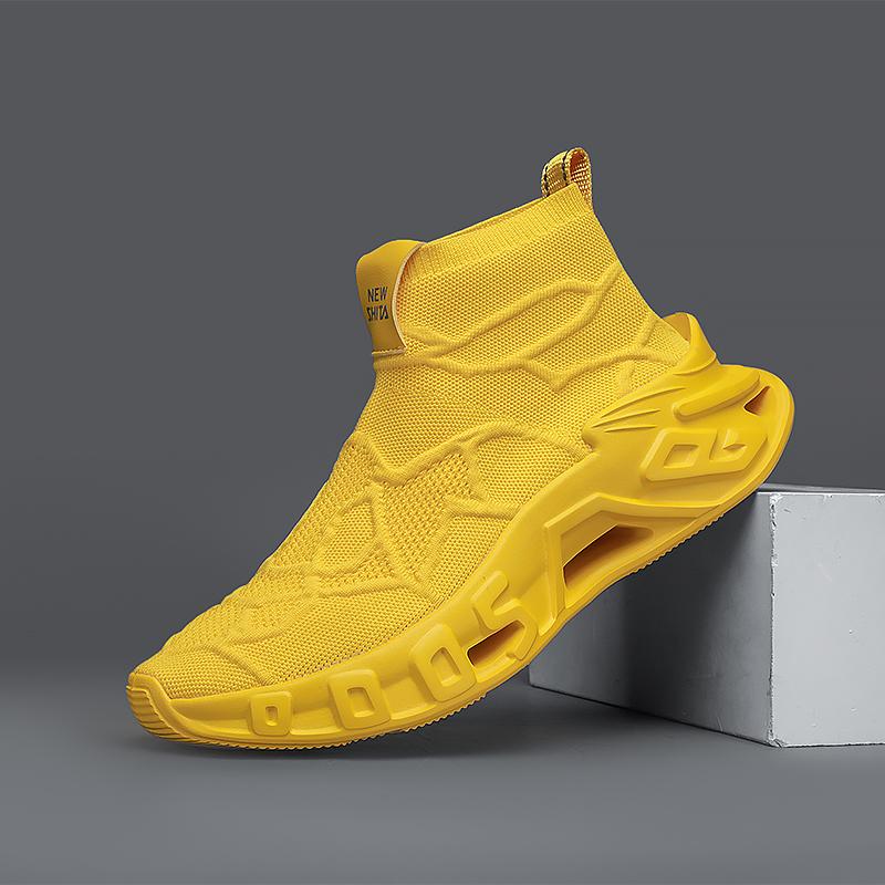 High-Top Sports Shoes Are Novel Fashionable Non-Slip Durable Suitable for All Seasons Sneakers Men Sheos Trainers Tides Running