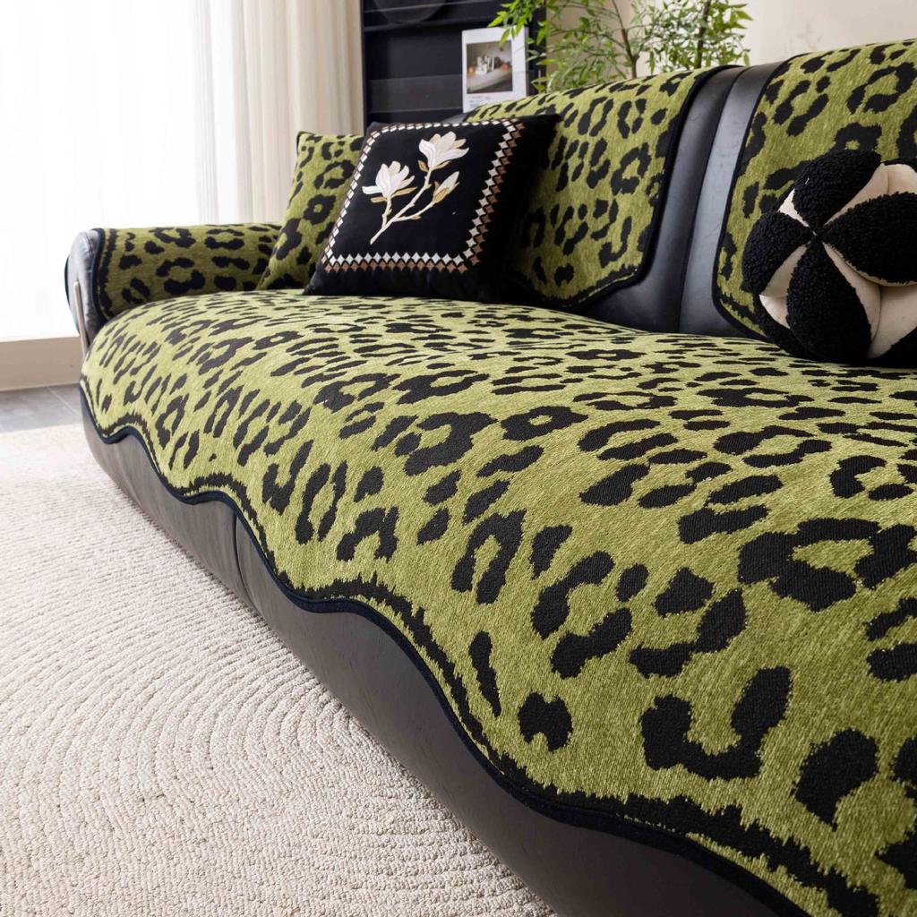 Special-Shaped Chenille Sofa Cushion, Universal In All Seasons, High-End Sofa Seat Cushion  New Non-Slip Sofa Cover Towel