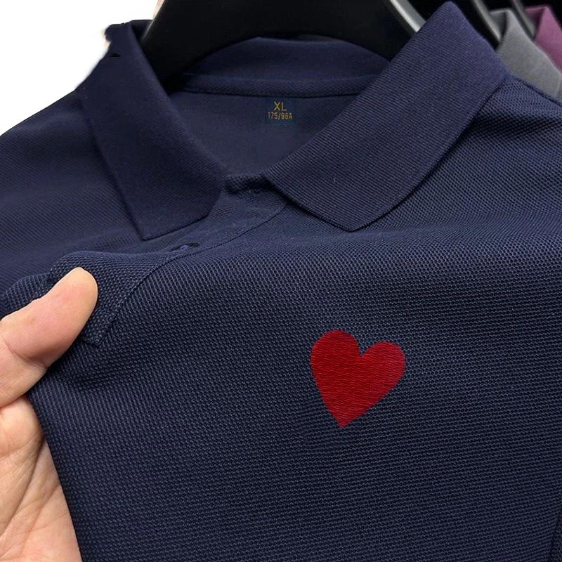 Pánské zelené polo tričko s potiskem červeného srdce, límcem, krátkým rukávem, ležérní top