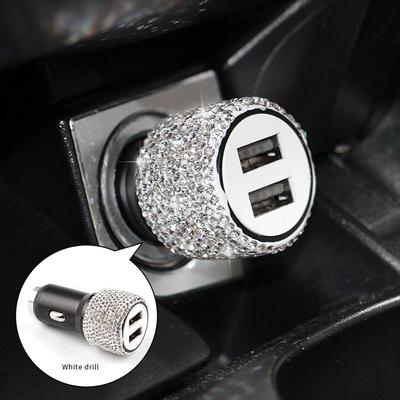 Cargador de coche USB de diamante de doble puerto de carga rápida 5V 2.1A decoración de coche accesorios de coche de estilo de diamantes de imitación ostentosos Interior para mujer
