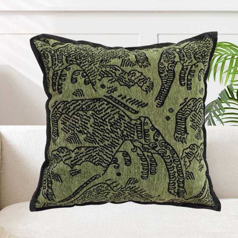 

Vintage Animal Jacquard Pillow Cover Tiger Elephant Design Soft Decorative Cushion Case for Sofa Bed Home Throw Pillowcase 30x50cm